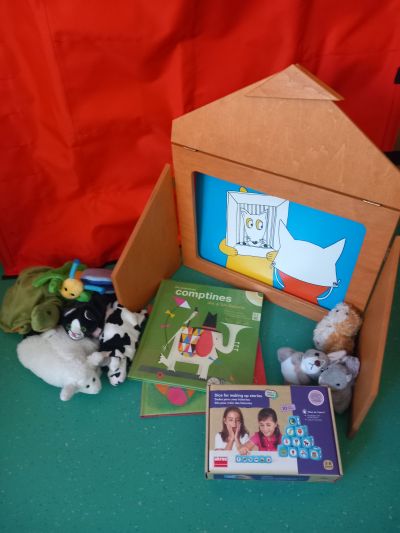 Malle : Marionnette et jeux d'expression - PARH89
